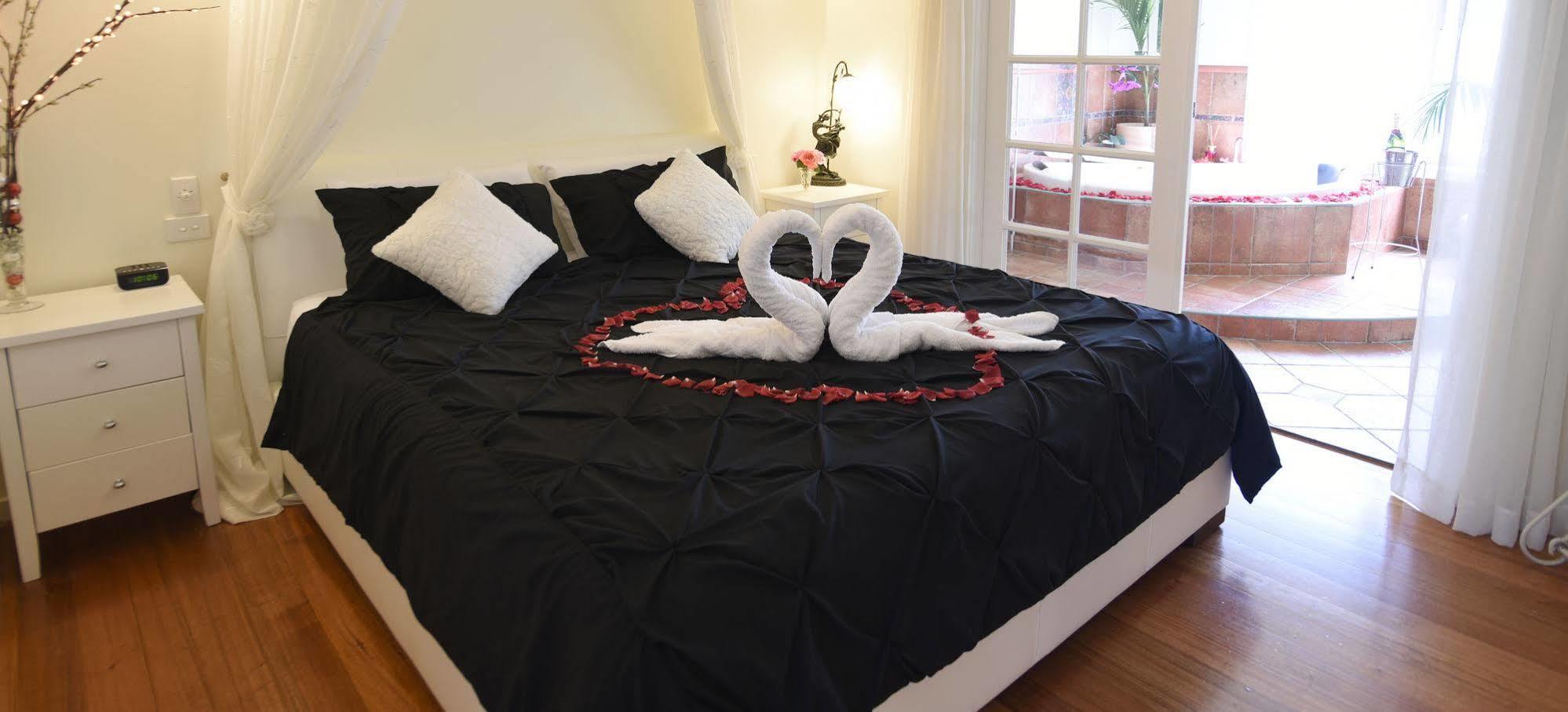 Lakeside Cottage Luxury B&B Mount Dandenong Eksteriør bilde